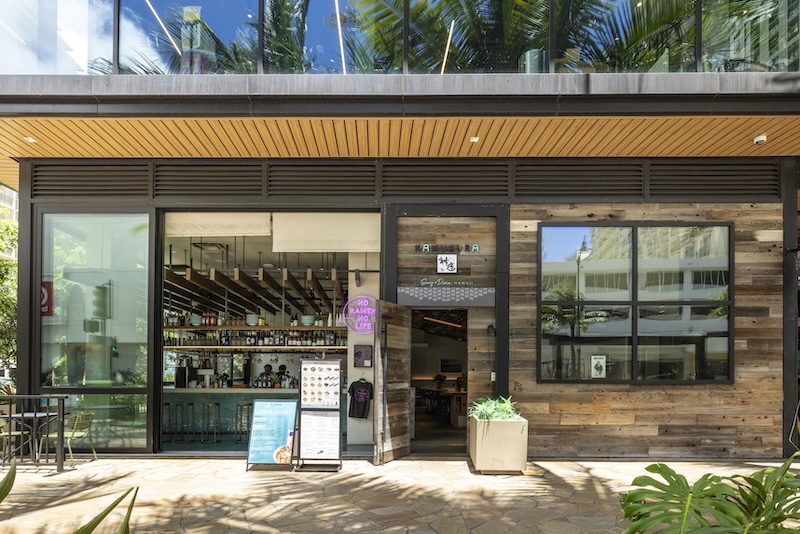 Kamukura Surf and Dine1