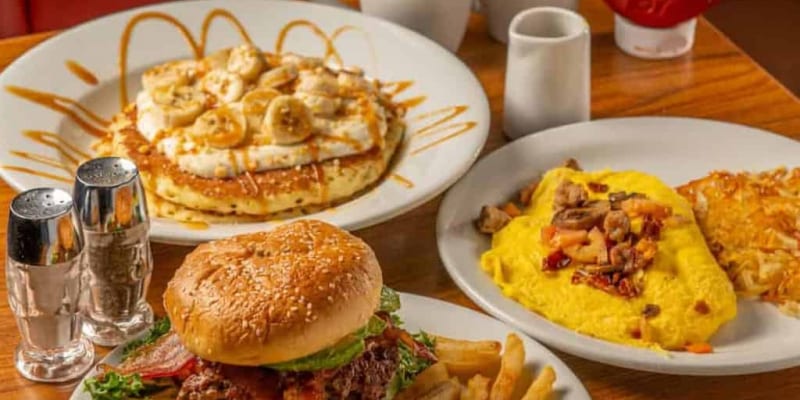 Grab a Great Meal at 5 Denny’s Hawaii Locations