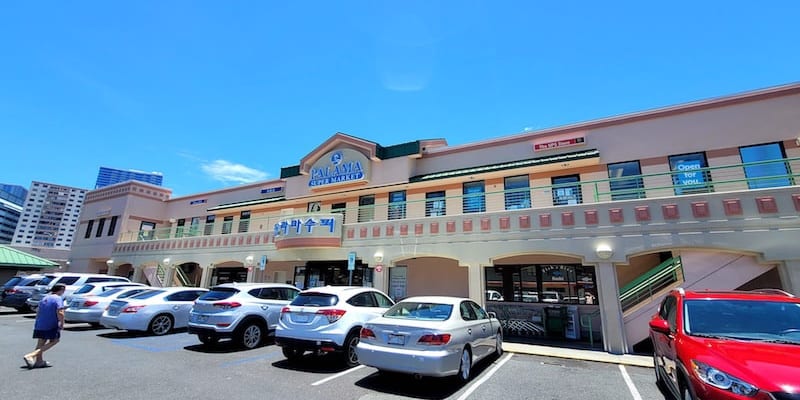 Great Meals at Hawaii Supermarket Foodcourts!