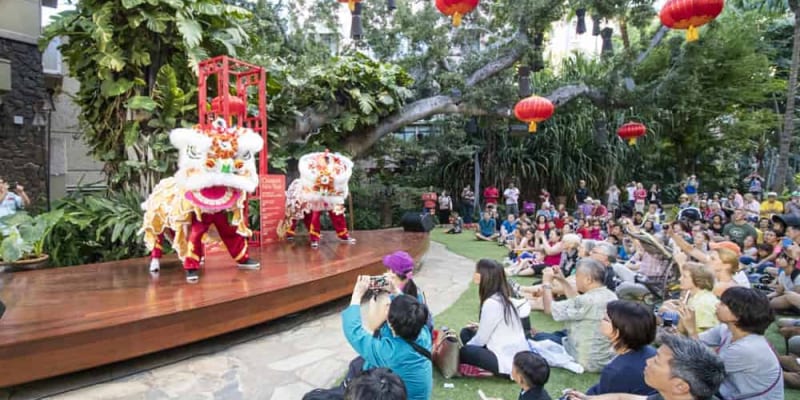 Celebrating Chinese New Year in Royal Hawaiian Center