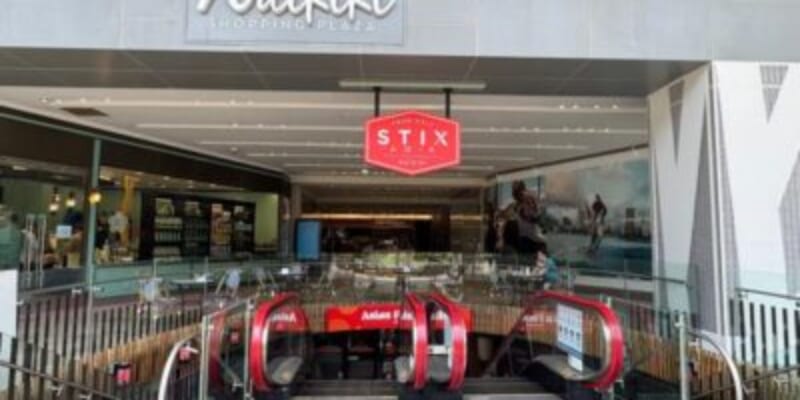 Can’t Decide What to Eat in Waikiki? STIX ASIA Food Hall Has the Answer