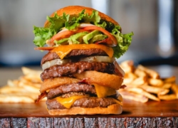 Teddy’s Bigger Burgers