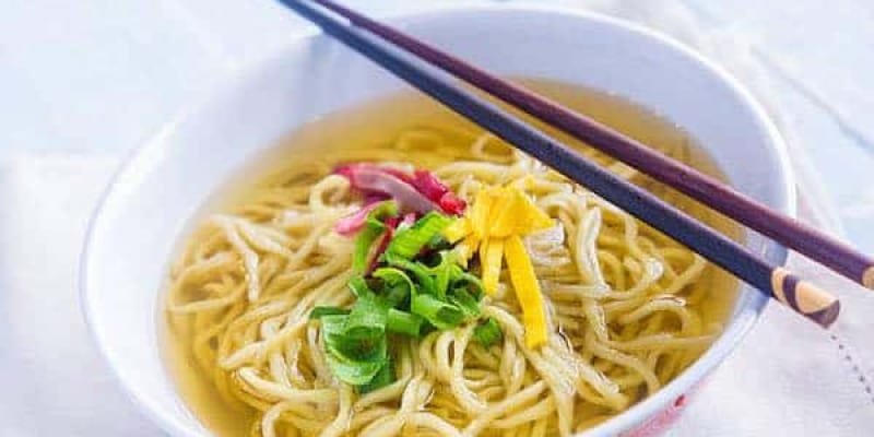 Noodling for delicious saimin in Hawaii?