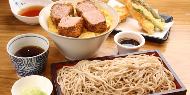 Hawaii Dishes That May Induce a Food Coma