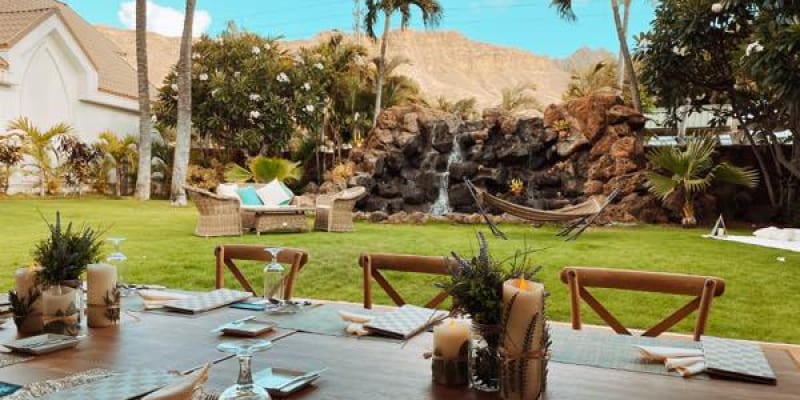 Wedding Sites Transform into Public Dining Establishments